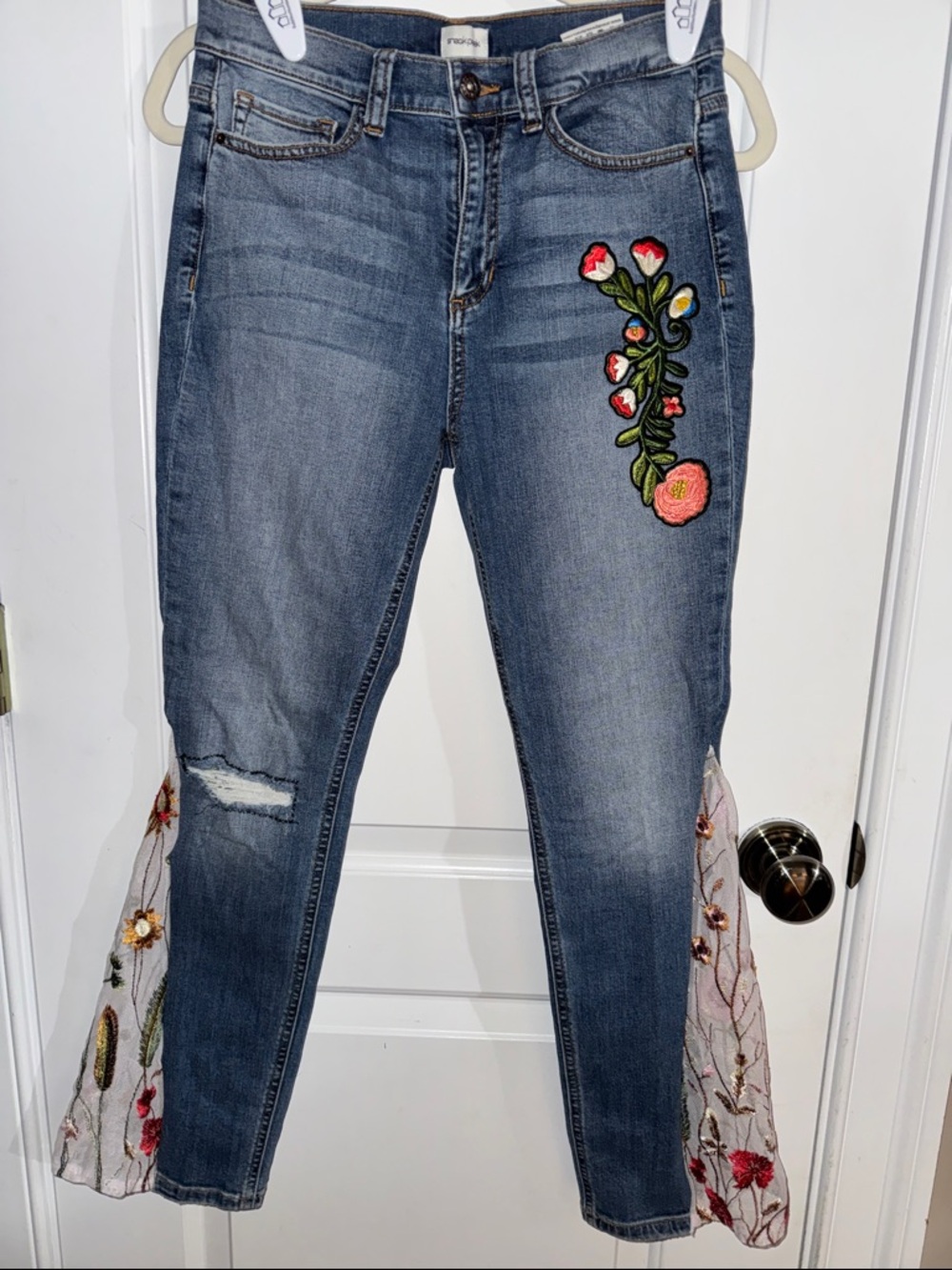 Sneak Peek Blue Denim Wide-Leg Jeans with Floral Embroidery